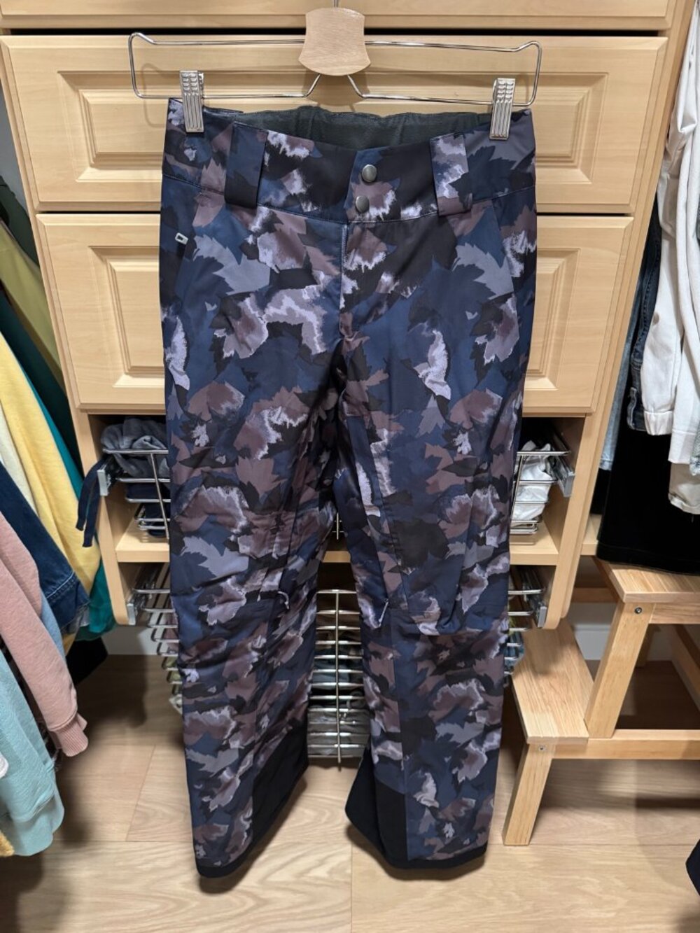 Patagonia H2No Snow Pants in Blue Camo — Size XS